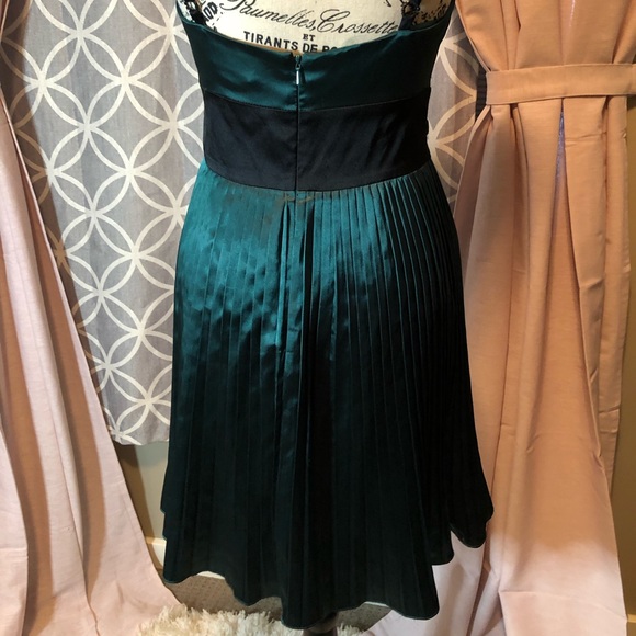 Guess emerald keyhole cocktail dress - Picture 3 of 9